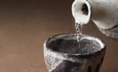 <b>常见白酒的种类有哪些需要根据品牌了解</b>