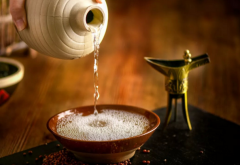 10781一定是纯粮食酒吗，要了解原材料的选用