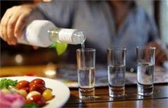喝酱香型白酒的八大好处，这种好酒不容错过