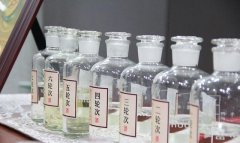 怎么品尝白酒的好坏，网上所谓的白酒鉴定方法真的靠谱吗？