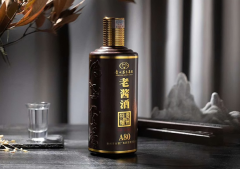 快速认出白酒的好优劣，成为友人中的鉴别大师！