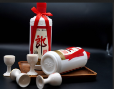  纯粮白酒怎么分辨，今天教你几个小技巧