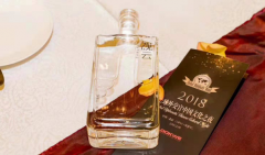 很多人没去过茅台镇酱香酒却经常喝，今天带你走访茅台古镇看一看