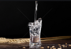 鉴别纯粮食酒唯一方法，特征与方法