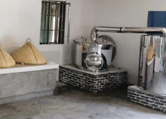 真全粮酿酒设备在什么地方呢 酒类生产设备的选择与运用