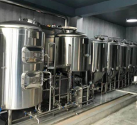酿酒设备500斤多少钱一套，哪一个厂家的酿酒设备好用