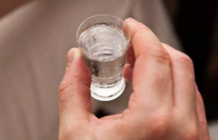酱香型白酒对身体有啥好处呢  酱酒的保健美容功效