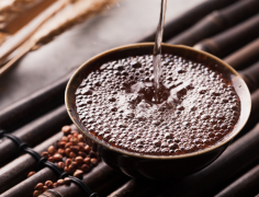 酱香型白酒走红的原因 为什么酱酒被越来越多的人青睐