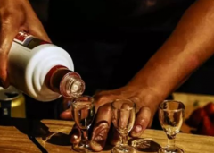 老酱名家酒，传承文化，品味香醇