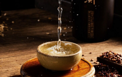 探究百年老厂出品 赖乡酒53度酱香型的价格