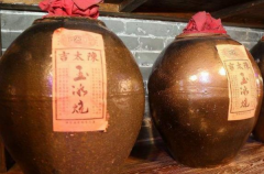 我国酱香型白酒趋势，酱酒的市场需求和品牌竞争