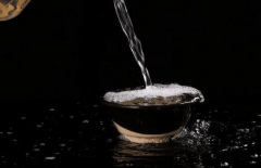 白酒品鉴六步法，当代好酒应该怎样鉴别