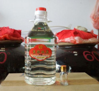 纯粮食酒多少钱一瓶 不同的谷物对纯粮食酒的价格也有影响