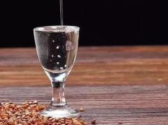 2014茅台酒如何鉴别真假,小心这三处细节,轻松辨别真假茅台